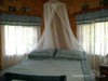 master bedroom/king bed